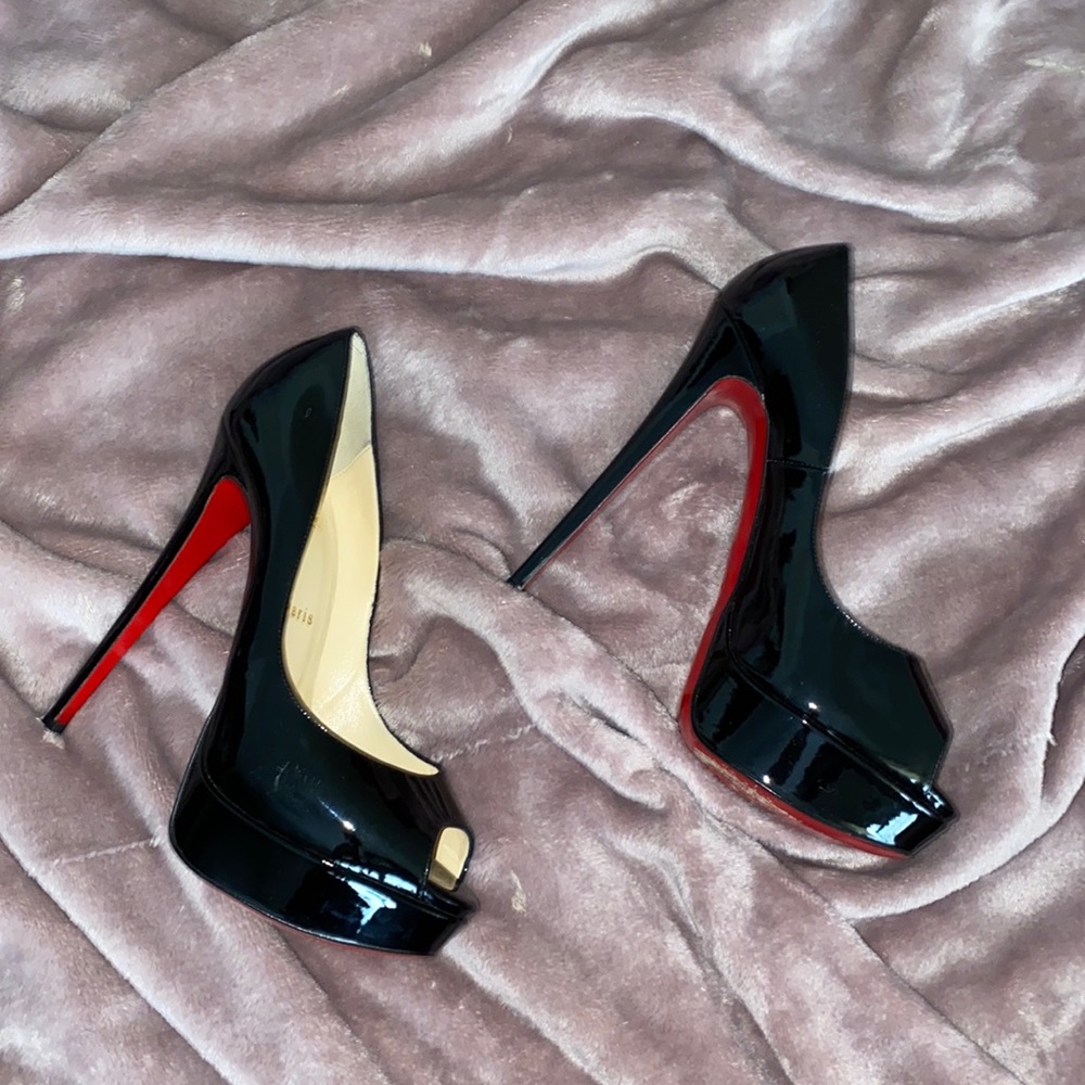 Christian Louboutin Lady Peep